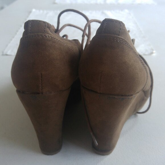 Ancle platform boots, brown sued - Picture 3 of 4